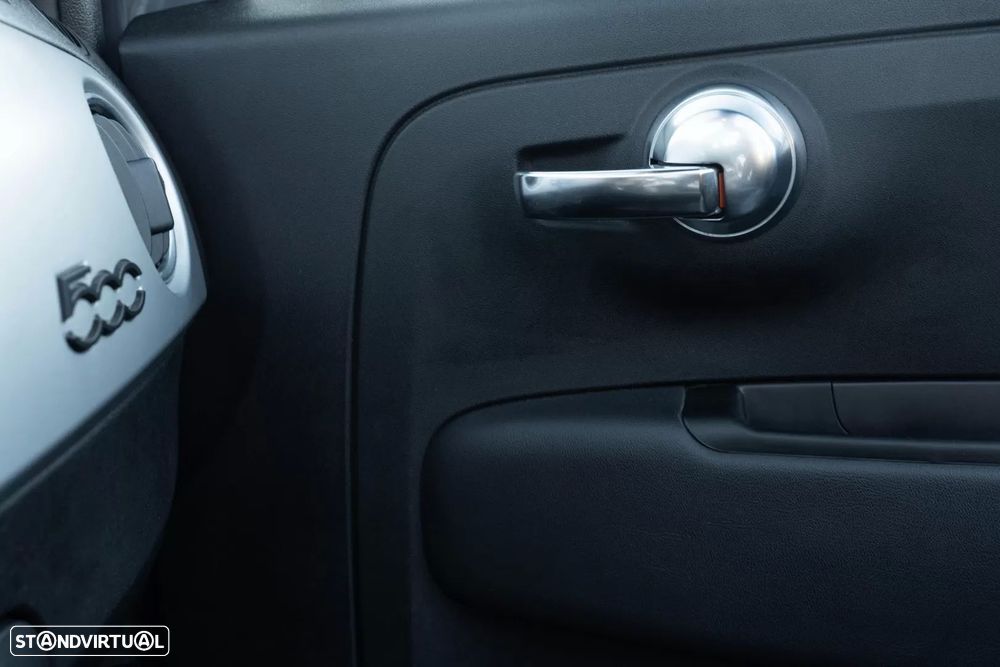 Fiat 500C 1.0 Hybrid Connect - 14
