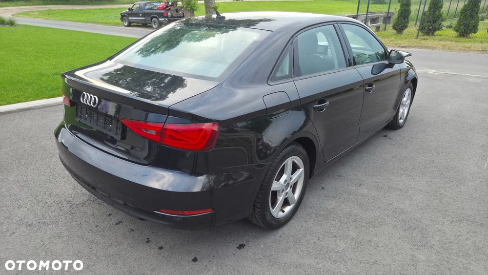 Audi A3 Limousine 1.4 TFSI Attraction - 2