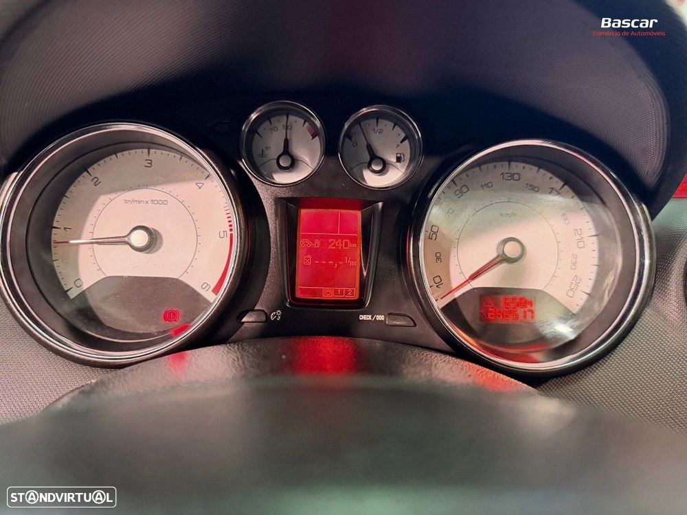 Peugeot 308 1.6 e-HDi Sportium CVM6 - 19
