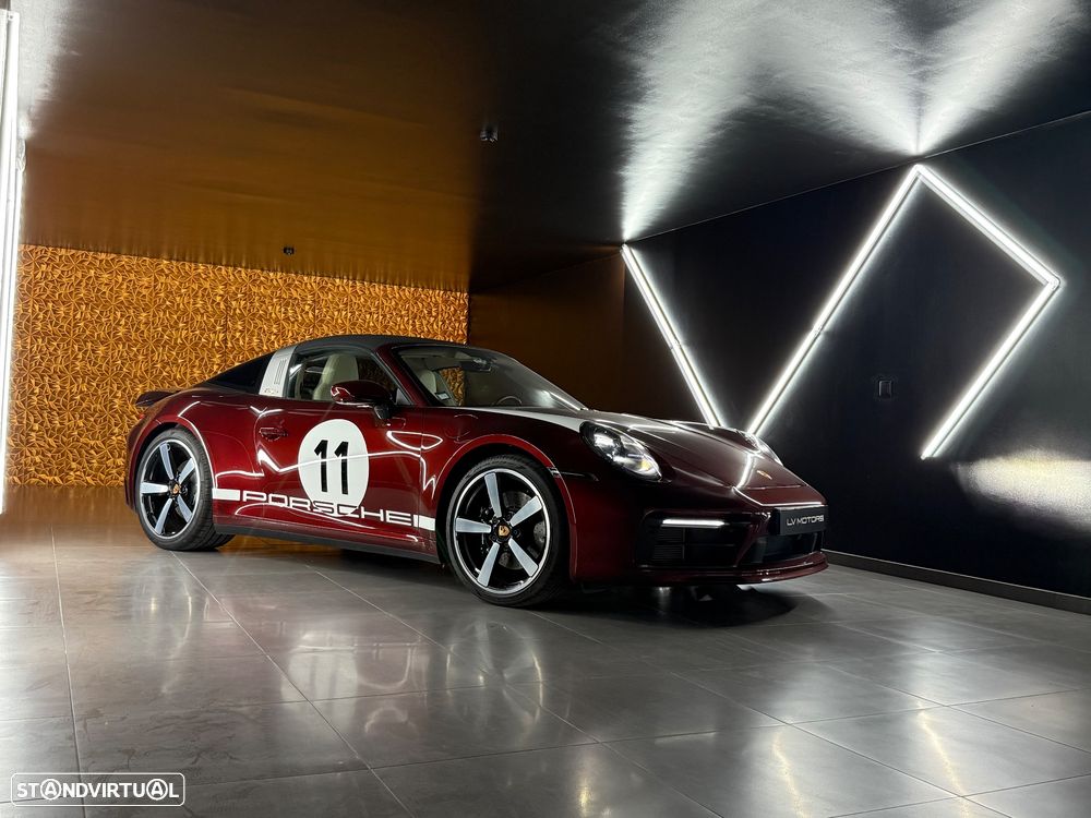 Porsche 911 (992) Targa 4S Heritage Design - 12