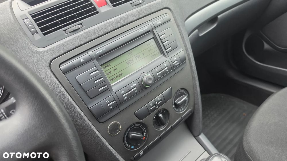 Skoda Octavia 1.6 Mint - 24