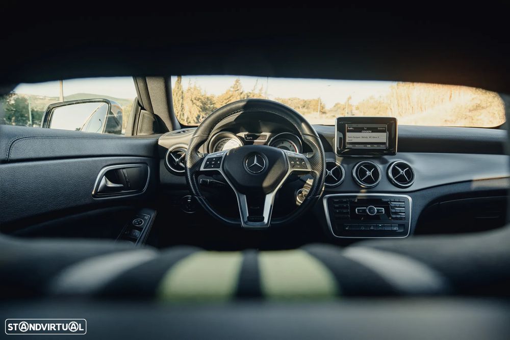 Mercedes-Benz CLA 220 - 21