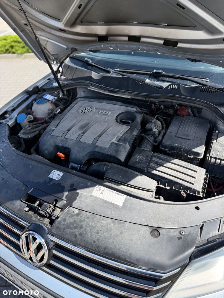 Volkswagen Passat 1.6 TDI Comfortline - 21
