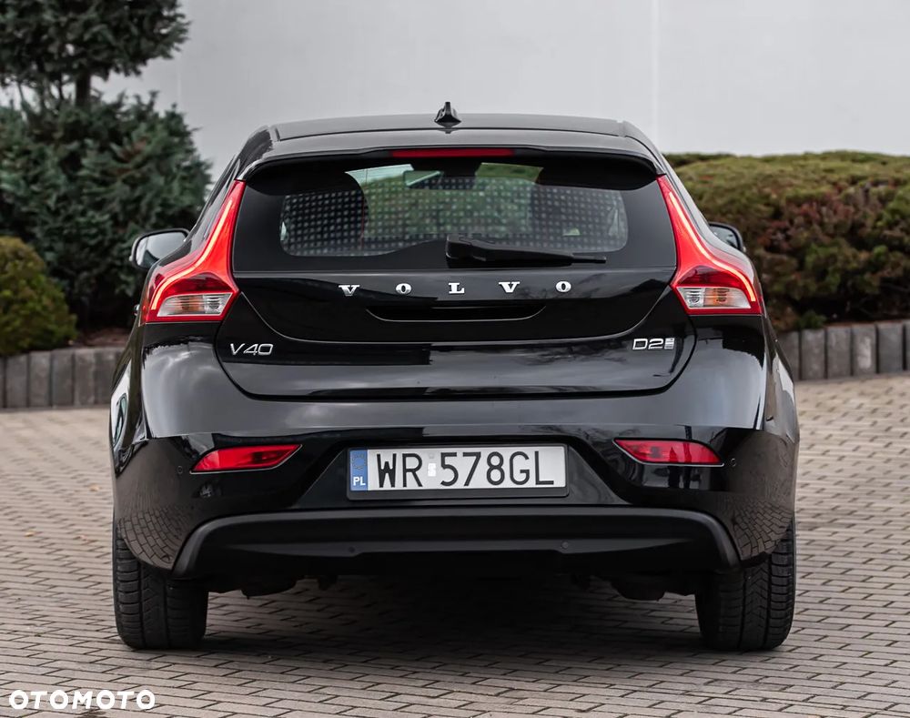 Volvo V40 D2 Inscription - 11
