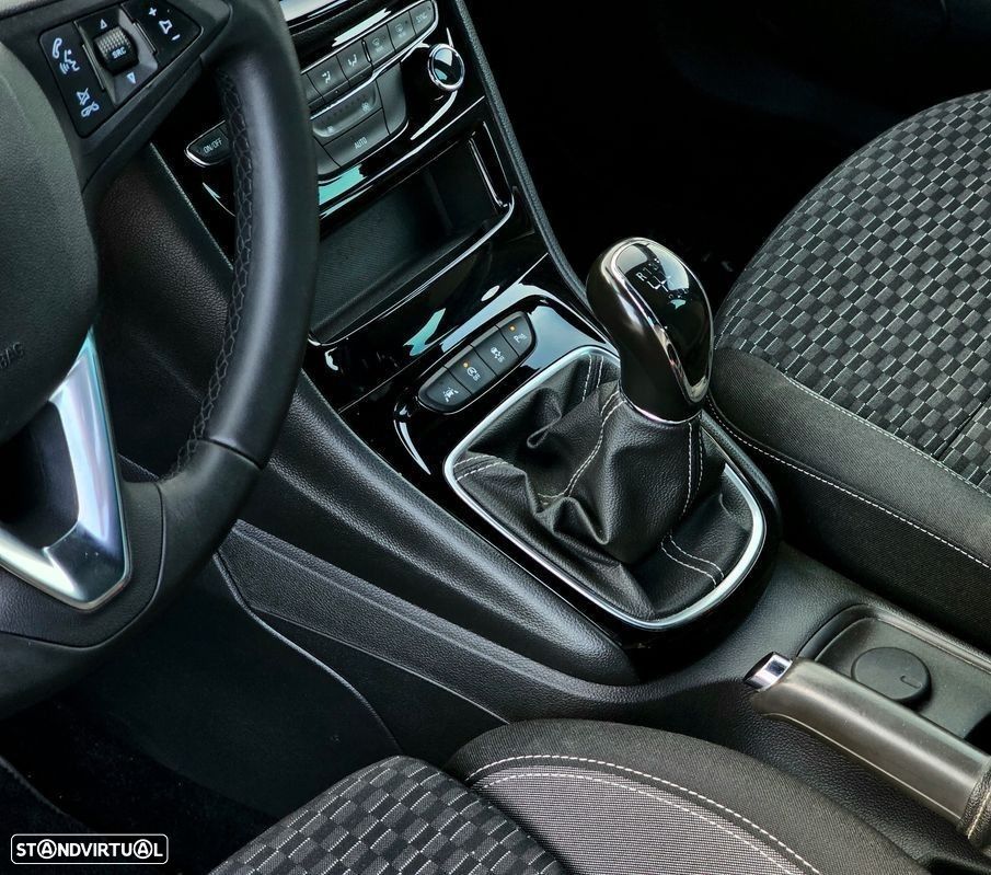 Opel Astra 1.2 T Design & Tech S/S - 21