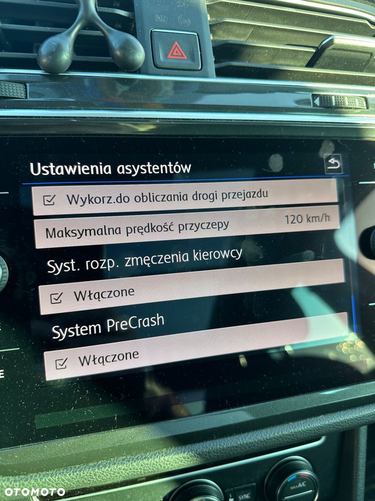 Volkswagen Tiguan 2.0 TDI SCR DSG R-Line - 27