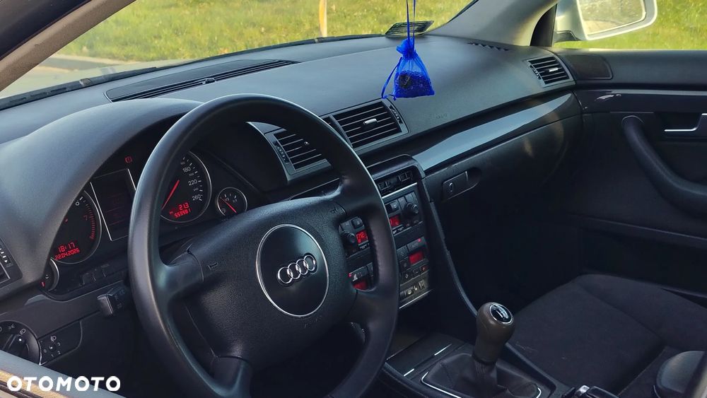 Audi A4 Avant 1.8T - 7