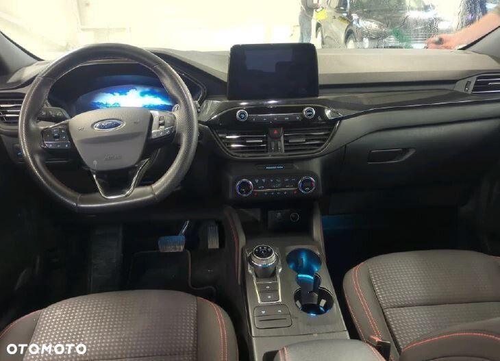 Ford Kuga - 5