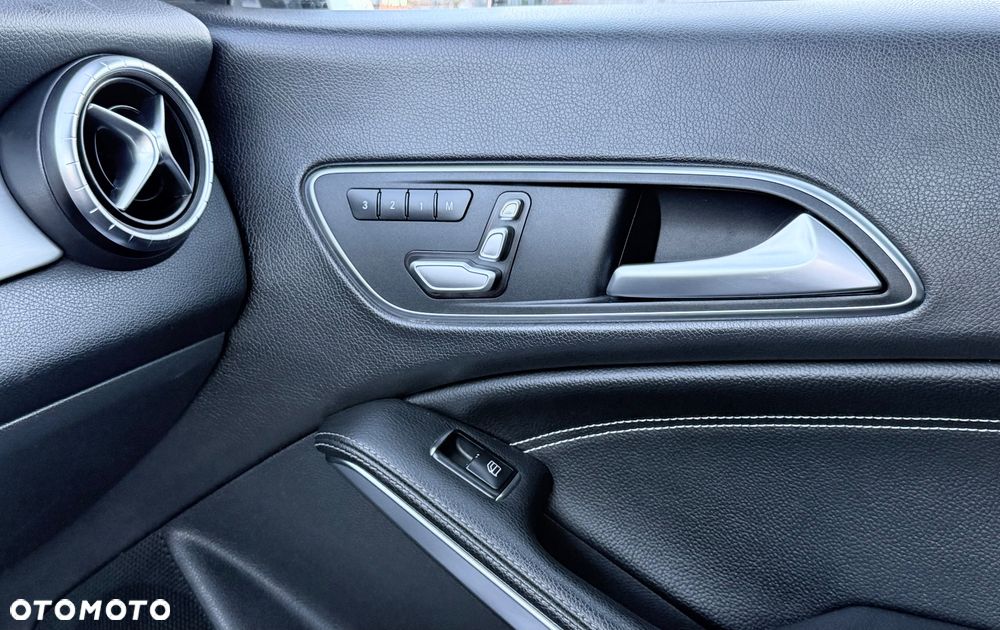 Mercedes-Benz CLA - 15