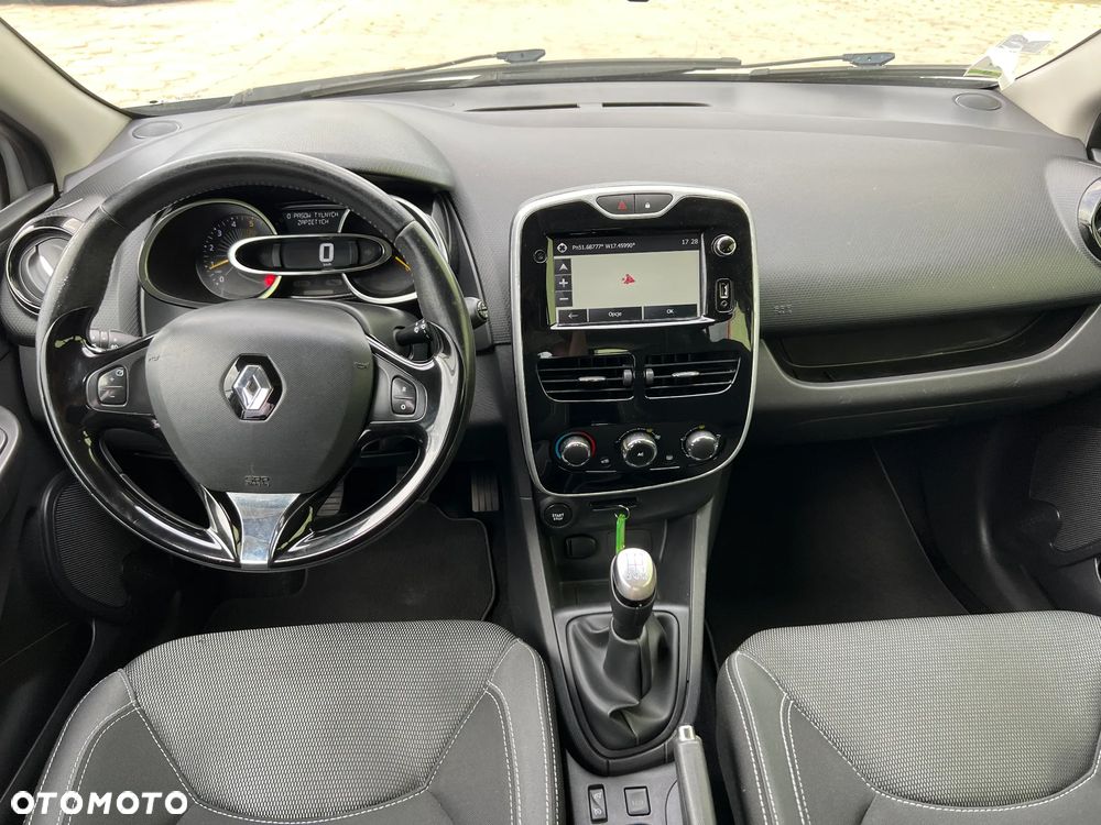 Renault Clio - 9
