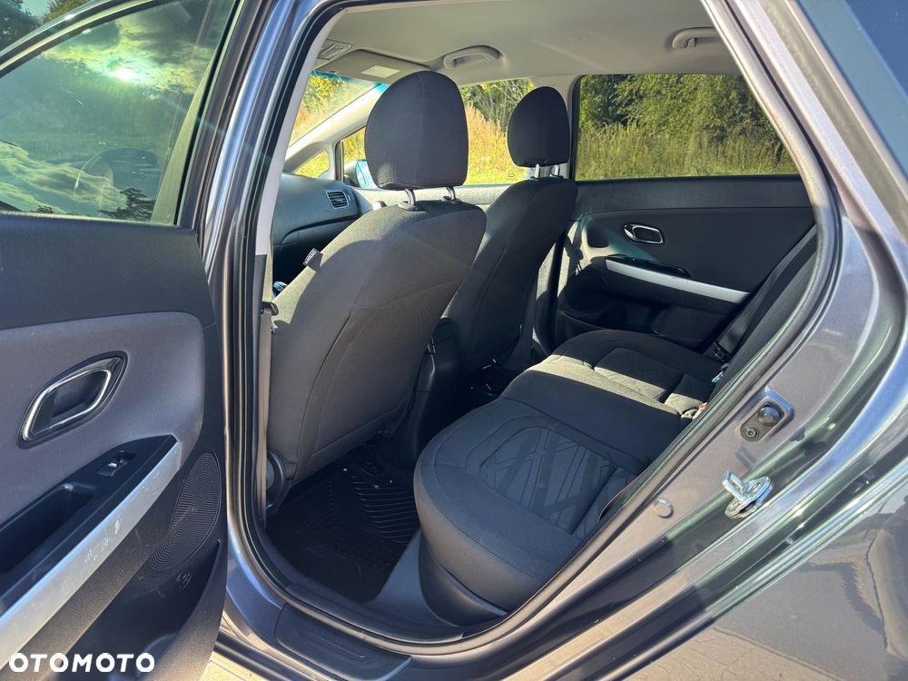 Kia Ceed 1.6 CRDi 128 Dream-Team Edition - 13
