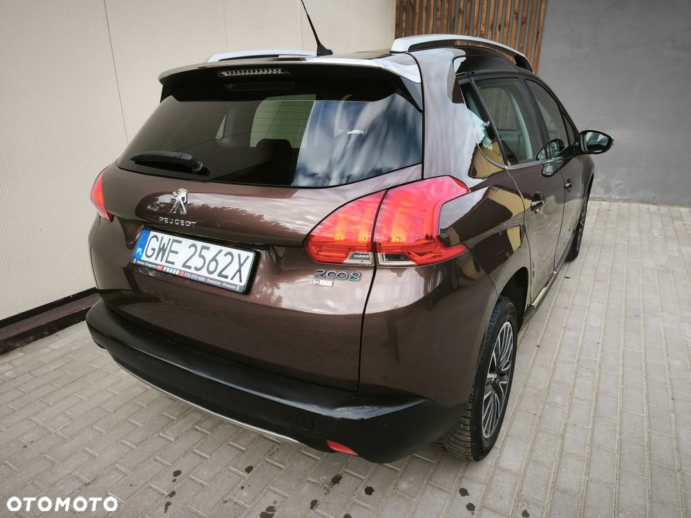 Peugeot 2008 82 e-VTI ETG5 Allure - 11