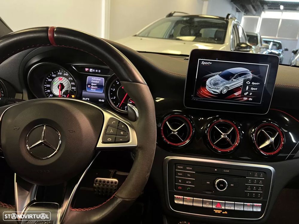 Mercedes-Benz CLA 45 AMG 4Matic Speedshift 7G-DCT Night Edition - 40