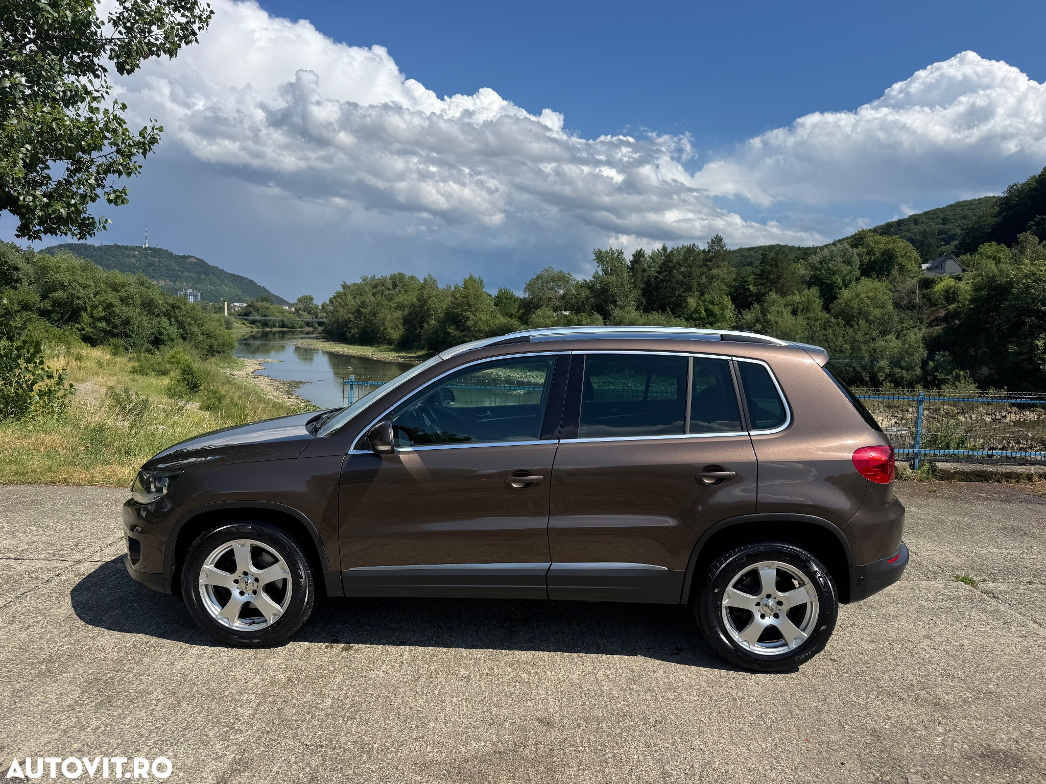 Volkswagen Tiguan 2.0 TDI 4Motion Sport & Style - 18