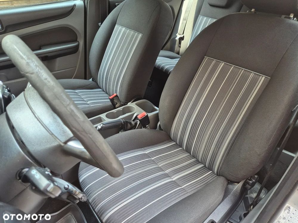 Ford Focus - 15