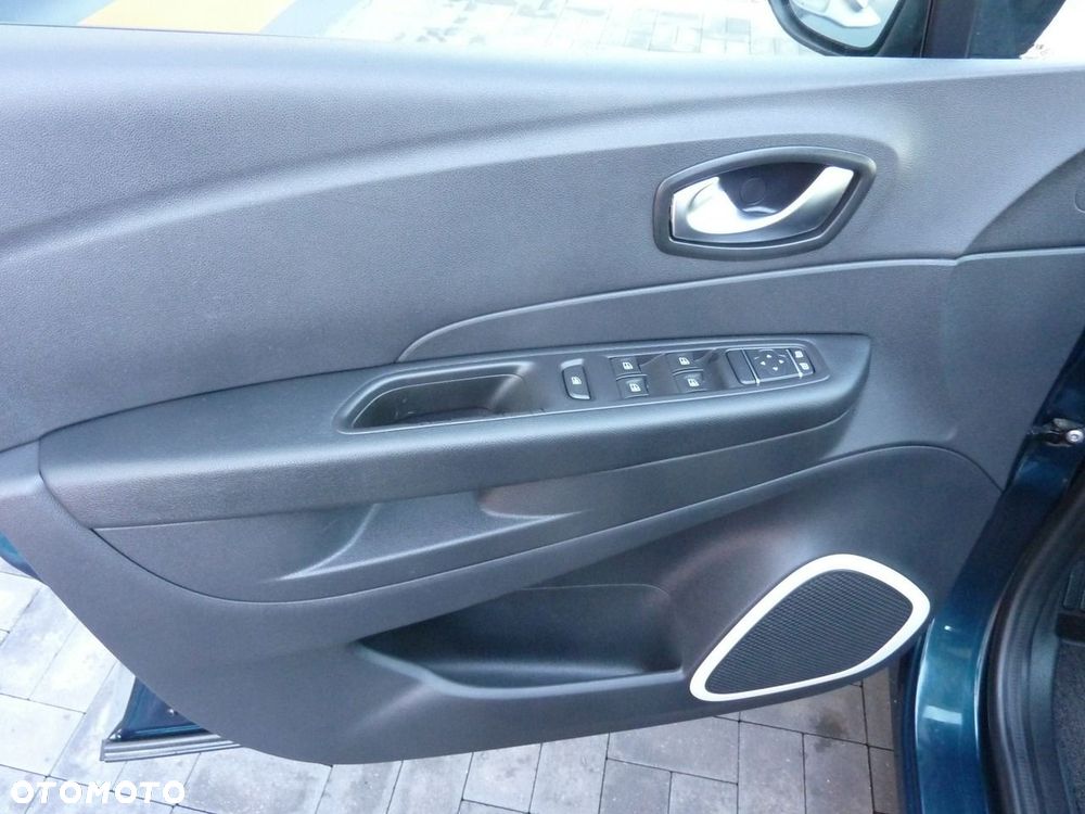 Renault Captur - 34