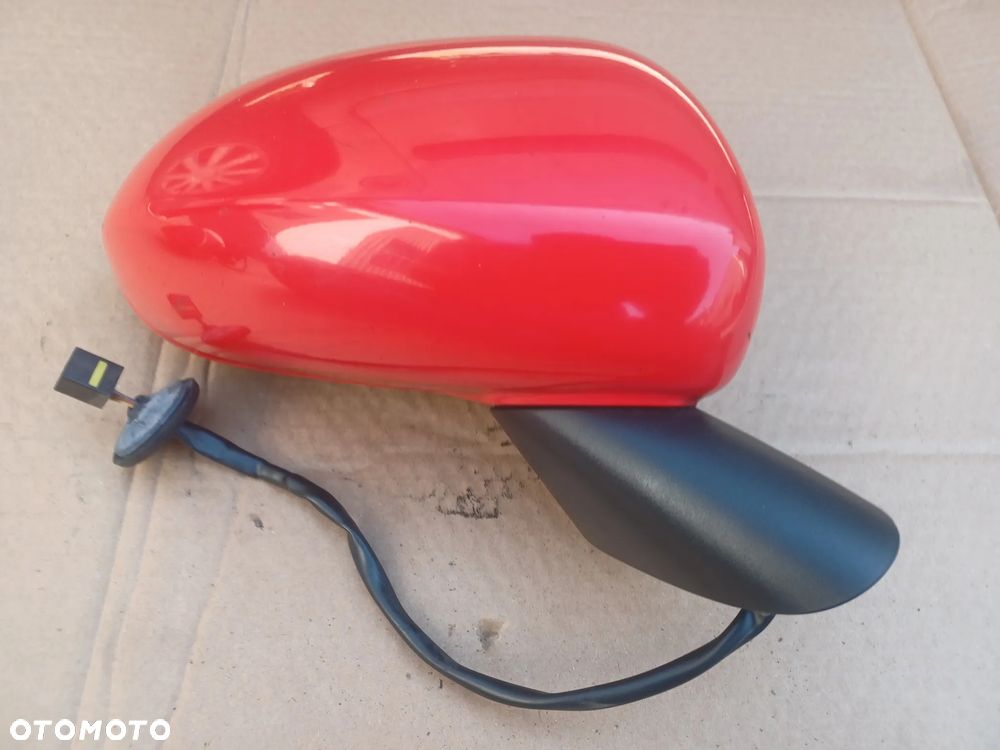 LUSTERKO PRAWE CORSA D Z547 EUROPA 3PIN - 1