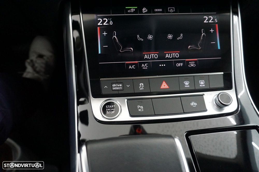 Audi Q8 55 TFSIe quattro Tiptronic competition plus - 23