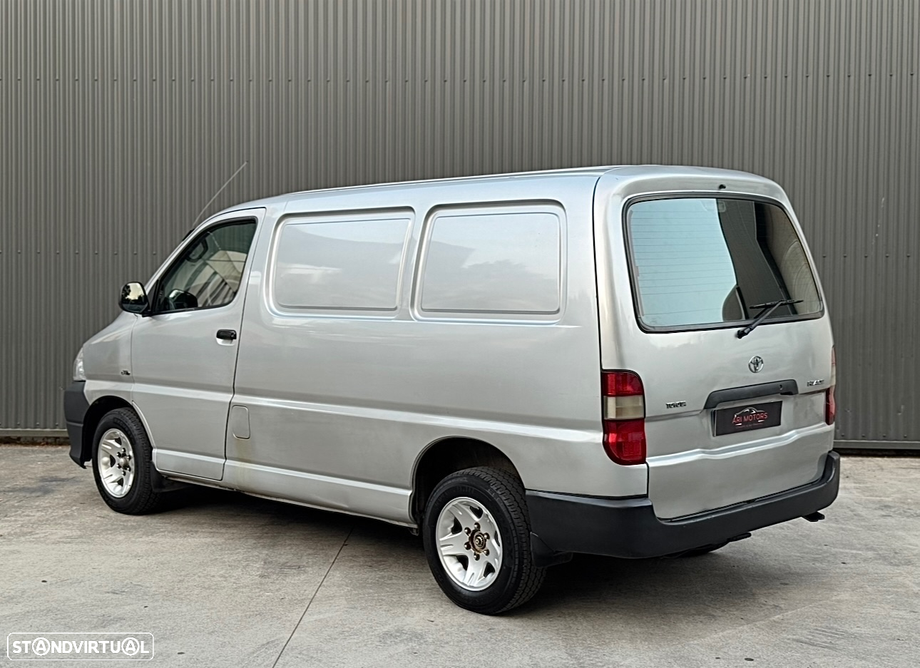 Toyota Hiace - 6