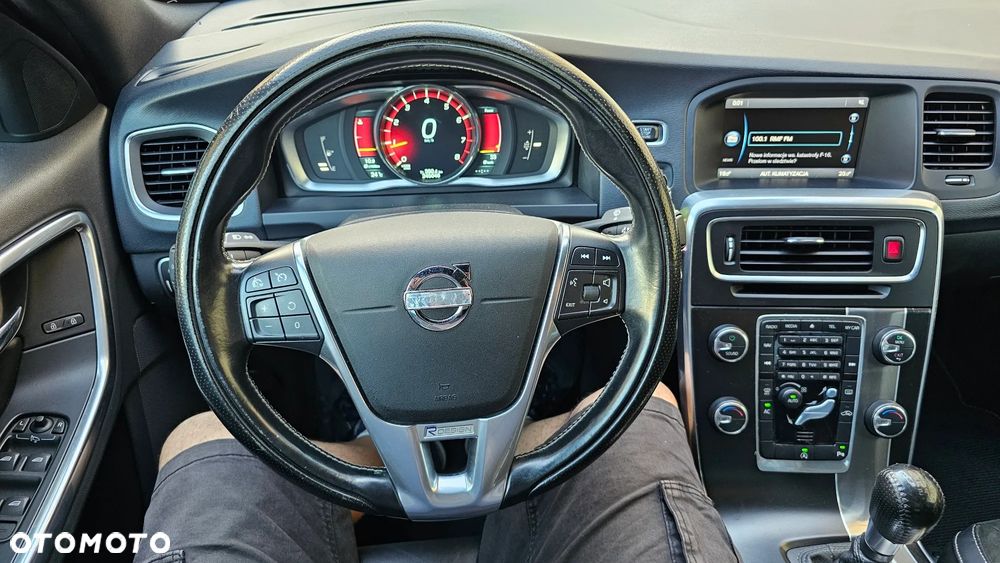 Volvo S60 T3 R-Design Summum - 8