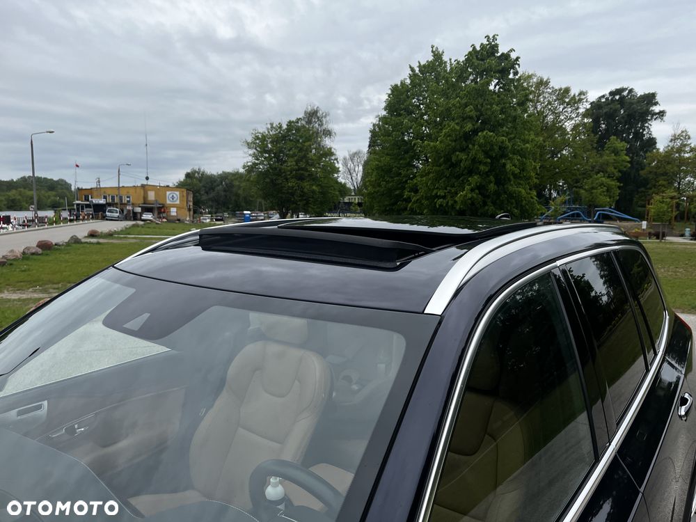 Volvo XC 90 - 29