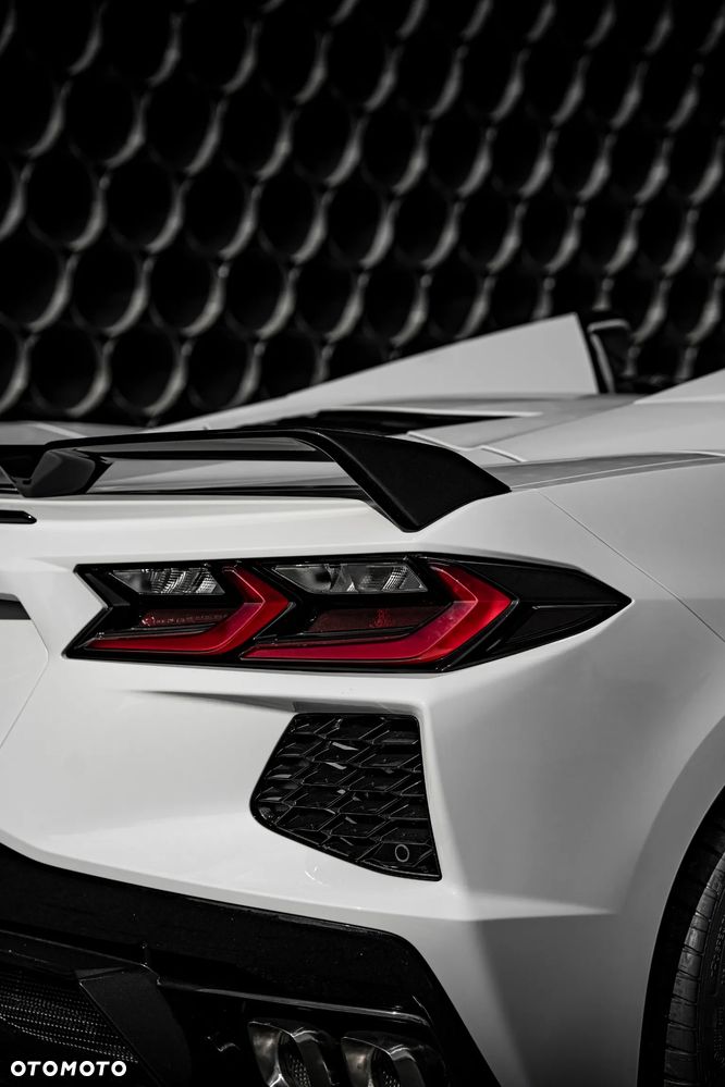 Chevrolet Corvette - 8