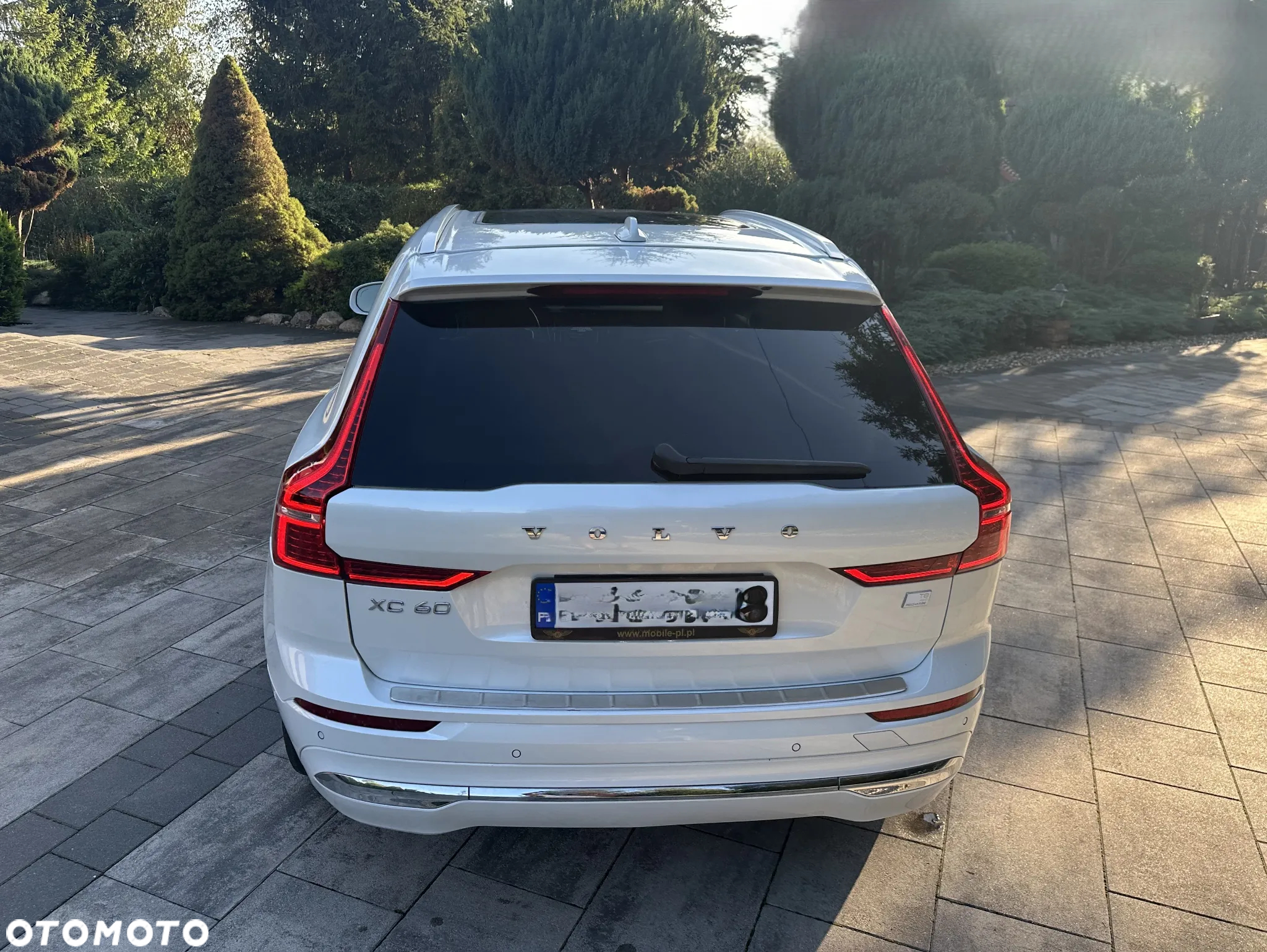 Volvo XC 60 T8 AWD Recharge Geartronic RDesign - 18