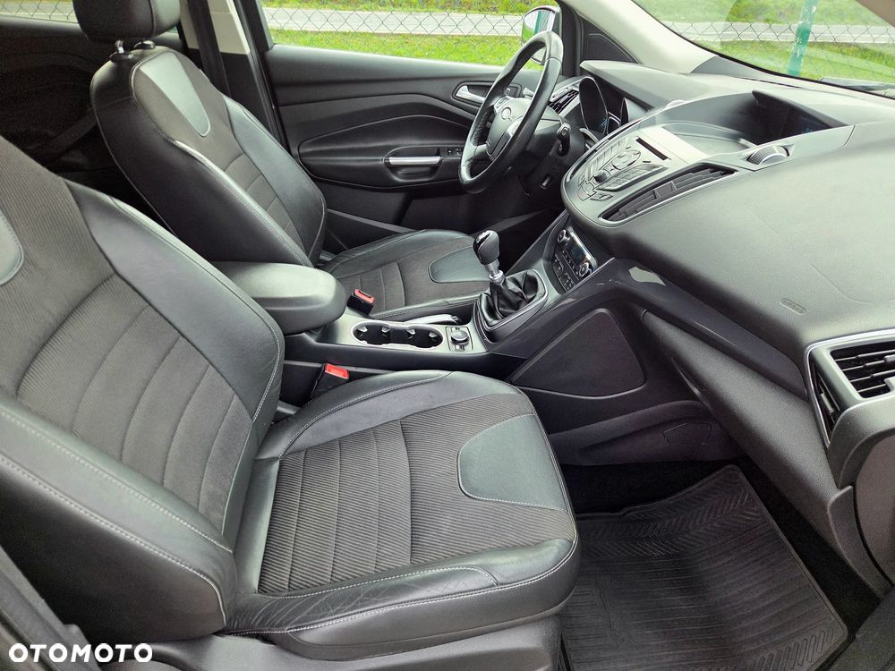 Ford Kuga 2.0 TDCi Titanium - 12