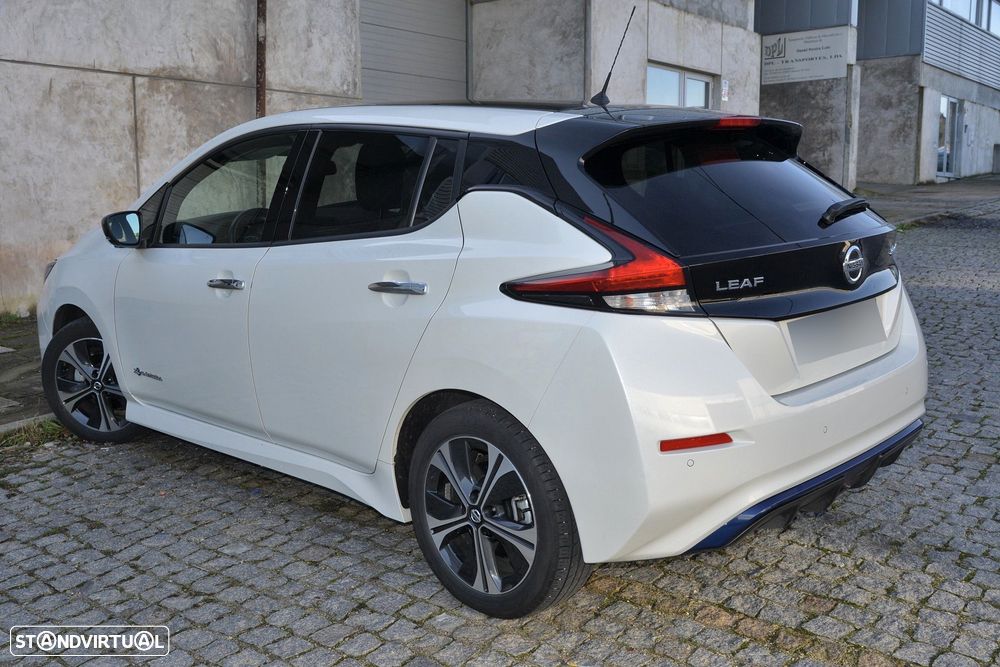 Nissan Leaf - 6