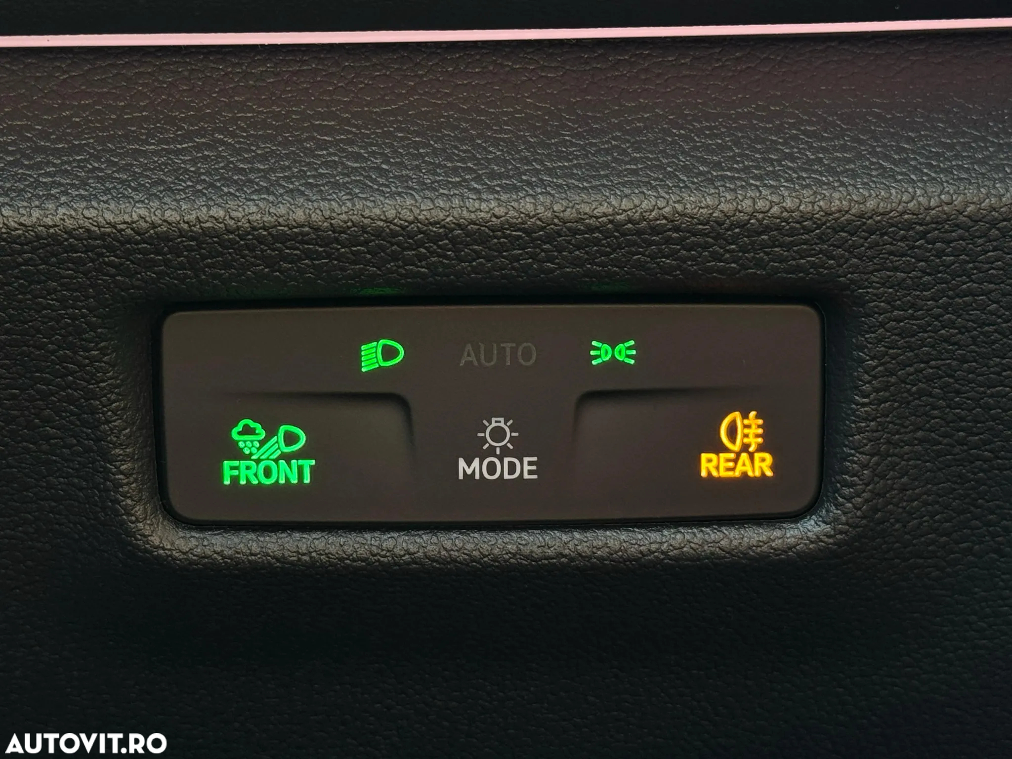 Volkswagen Tayron 1.5 TSI DSG PHEV Life - 11