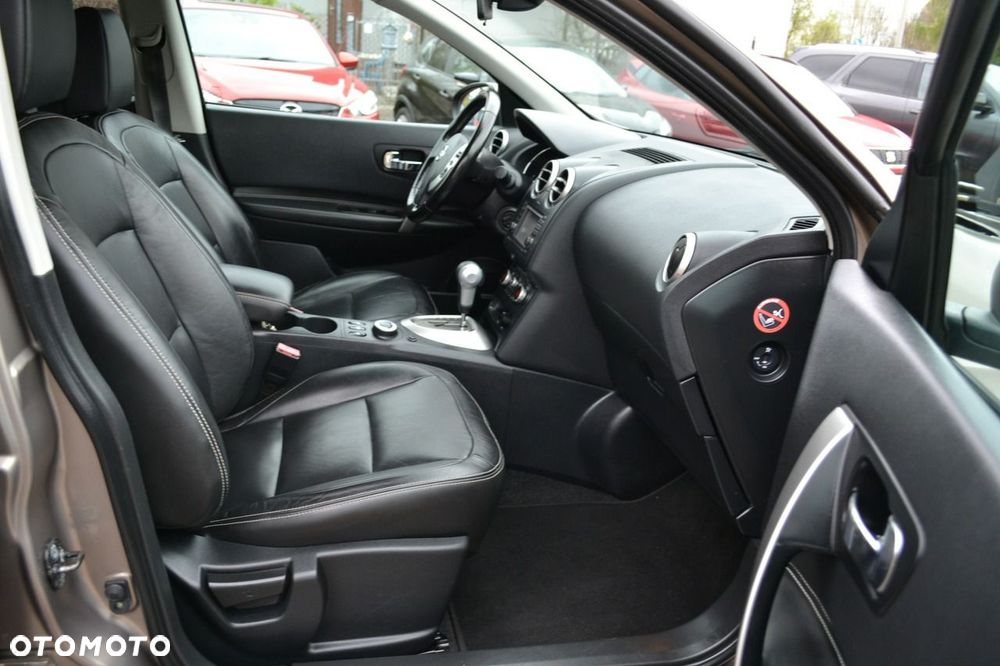 Nissan Qashqai 2.0 4 x 4 CVT 360 - 15
