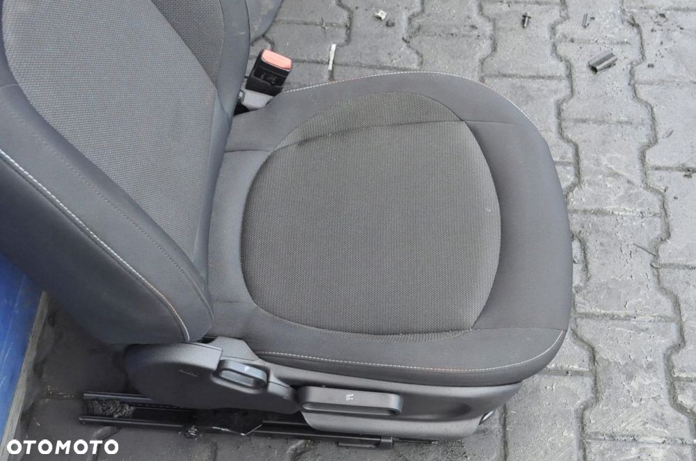 MINI F54 LIFT FOTELE KANAPA BOCZKI TUNEL UK - 9