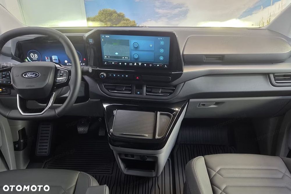 Ford Tourneo Custom 2026