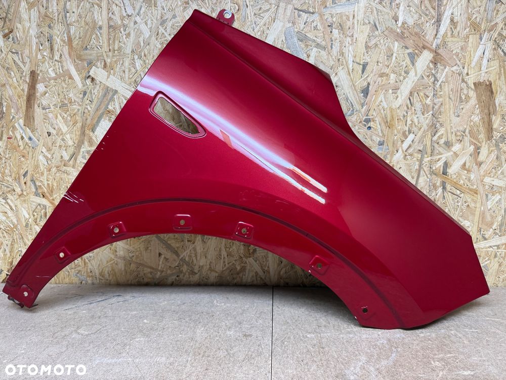 BŁOTNIK PRZÓD PRAWY OPEL CROSSLAND X BORDOWY/WIŚNIOWY METALIK - 1