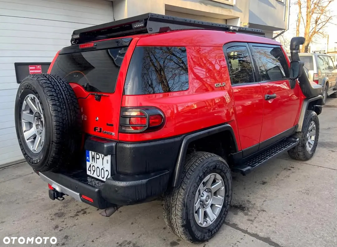 Toyota FJ Cruiser 4.0 4x4 - 13