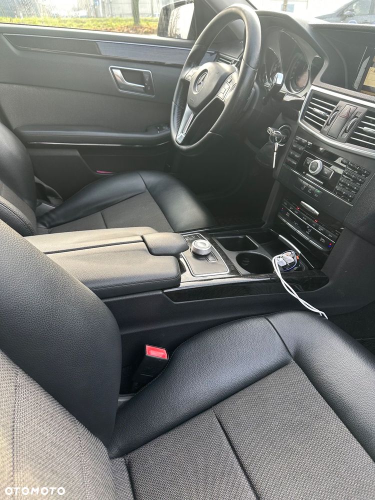 Mercedes-Benz Klasa E 220 BlueTEC 9G-TRONIC Avantgarde - 4
