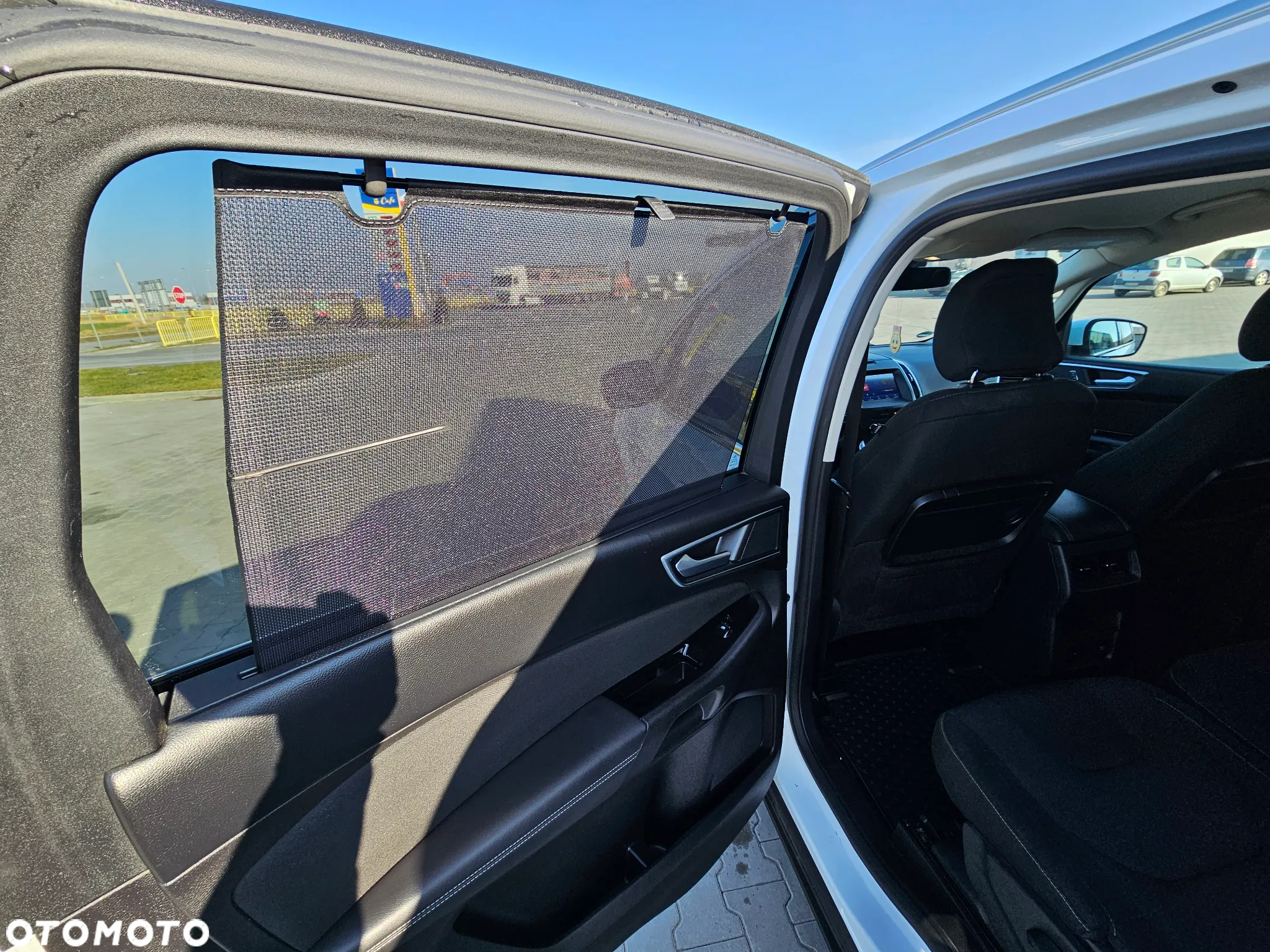 Ford S-Max - 21