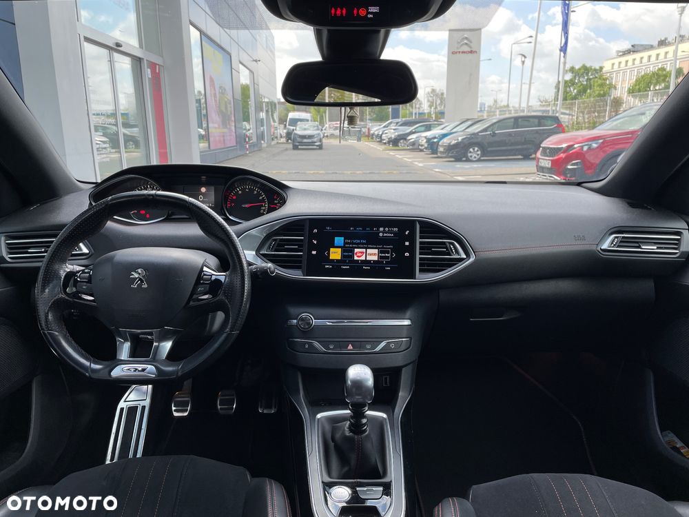 Peugeot 308 1.6 e-THP GT S&S - 11