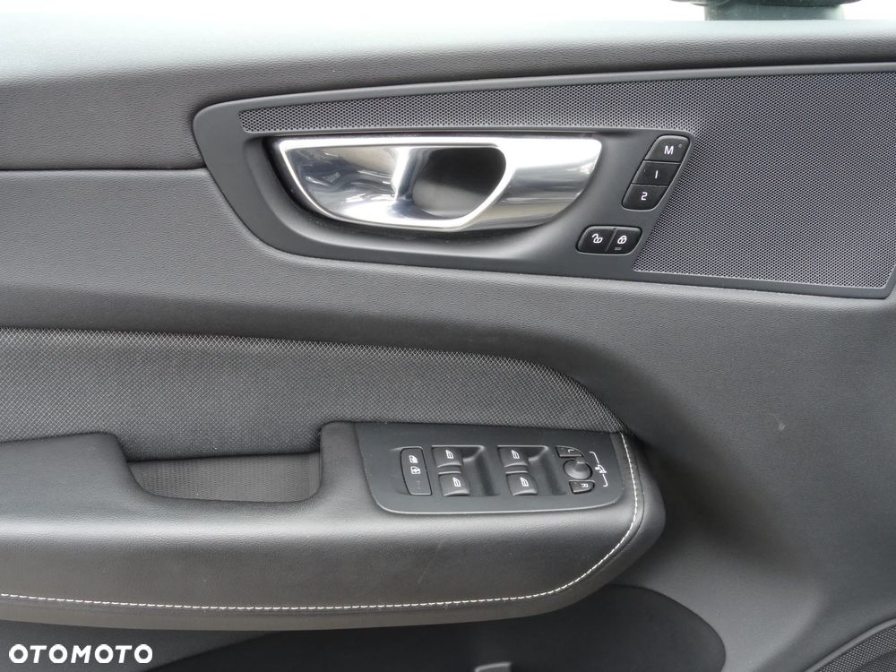 Volvo XC 60 B4 D Geartronic Inscription - 22