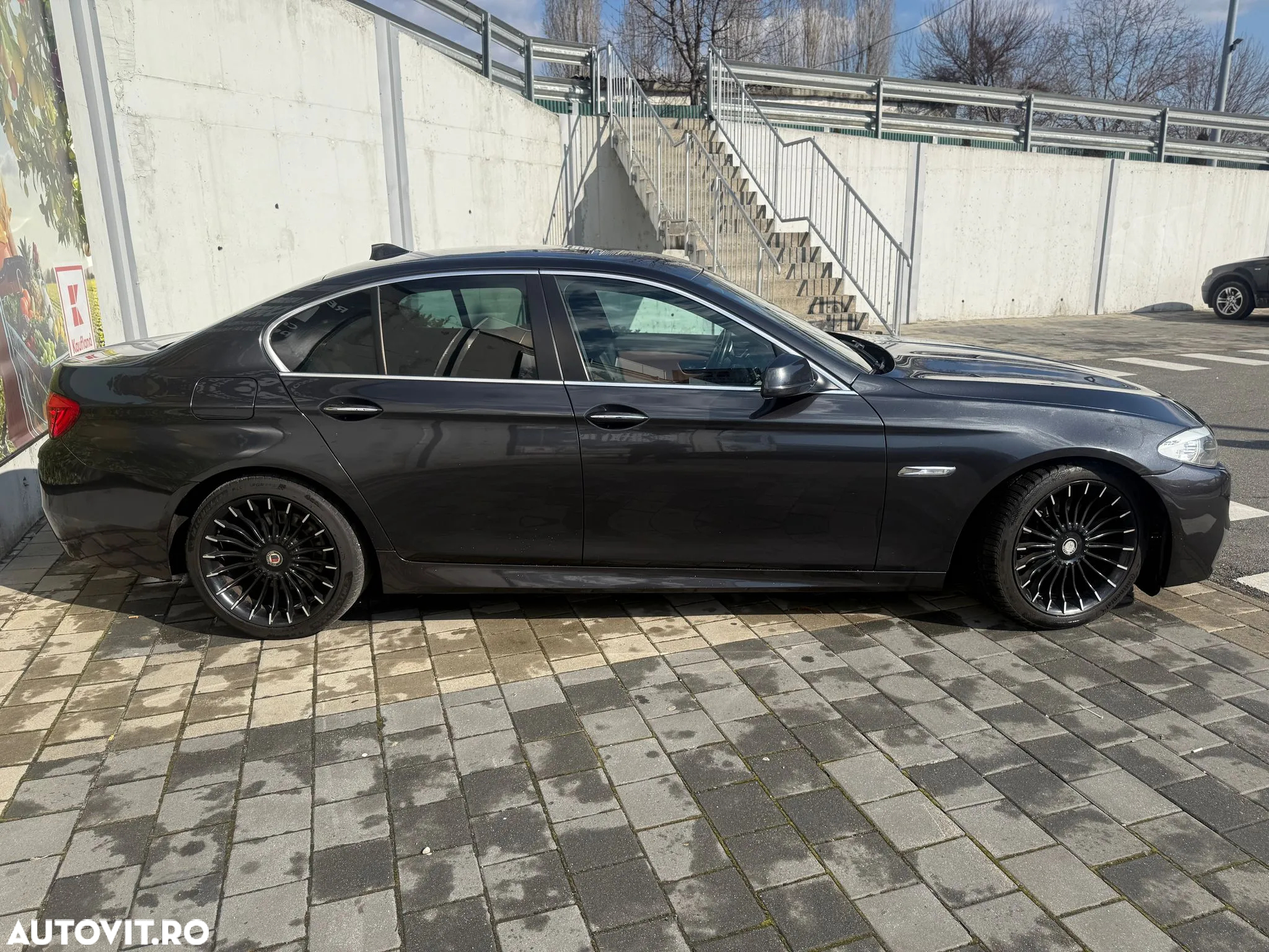 BMW Seria 5 525d Aut. - 3