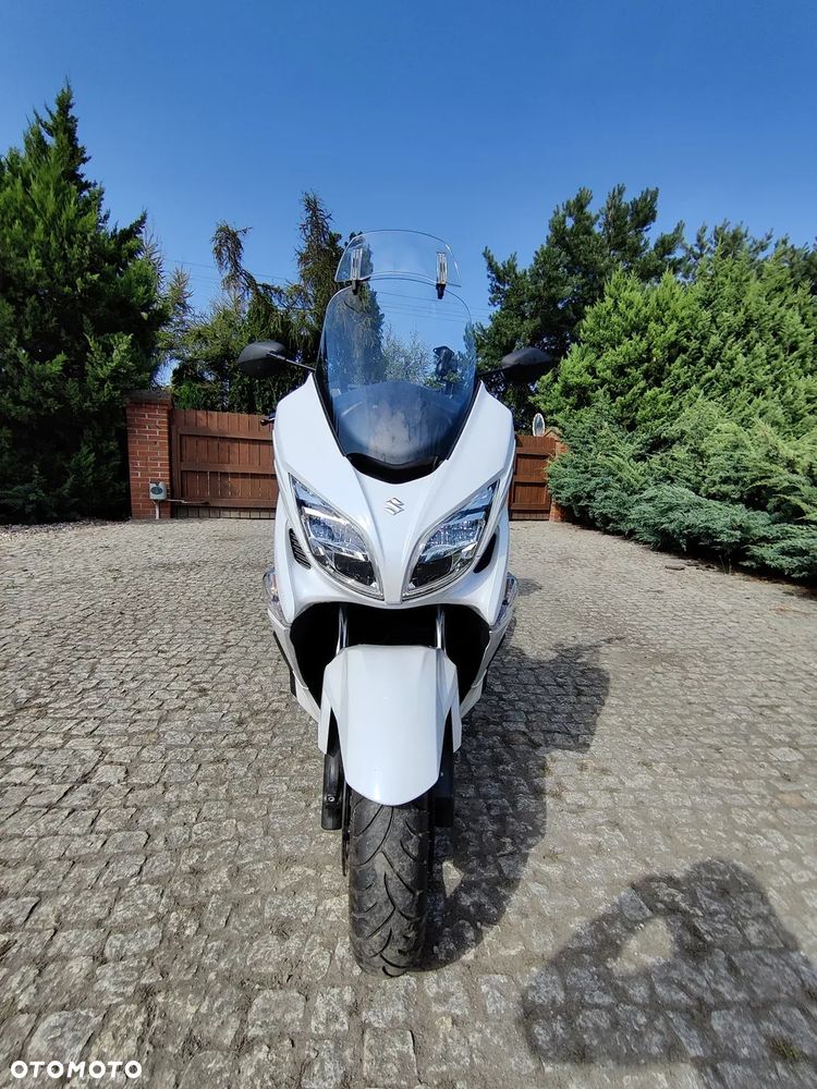 Suzuki Burgman - 6