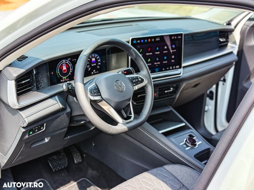Volkswagen Tayron 1.5 TSI DSG PHEV Life - 11