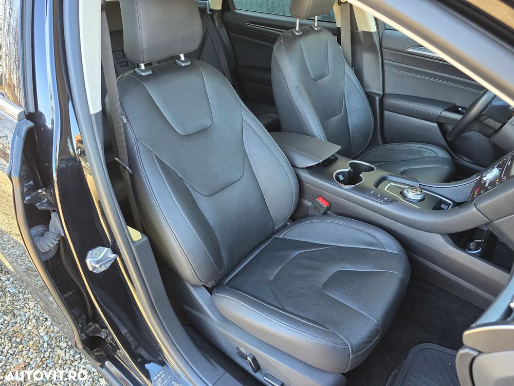 FORD Mondeo 2020 — imagine 16
