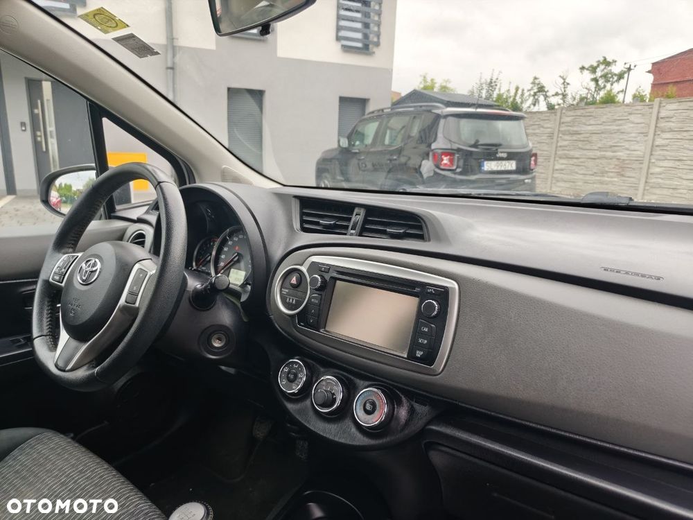 Toyota Yaris 1.33 VVT-i Comfort - 11