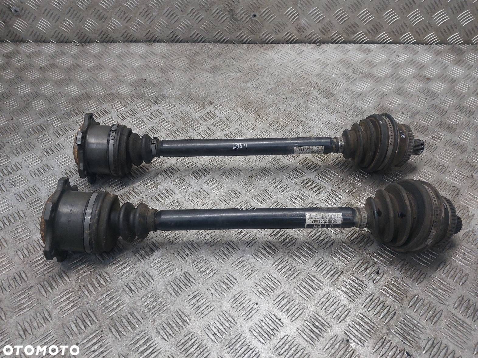 PÓŁOŚ LEWY PRZÓD + PRAWY PRZÓD 5B VOLKSWAGEN PASSAT B5 FL 1.9 TDI - 1