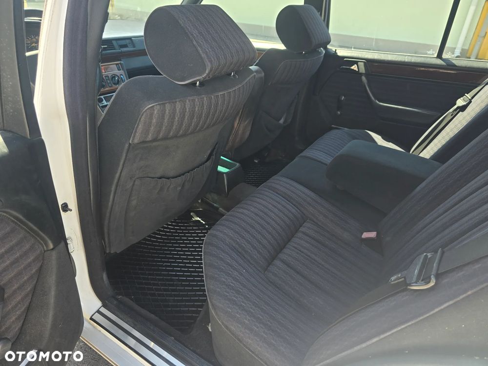 Mercedes-Benz W124 (1984-1993) - 10