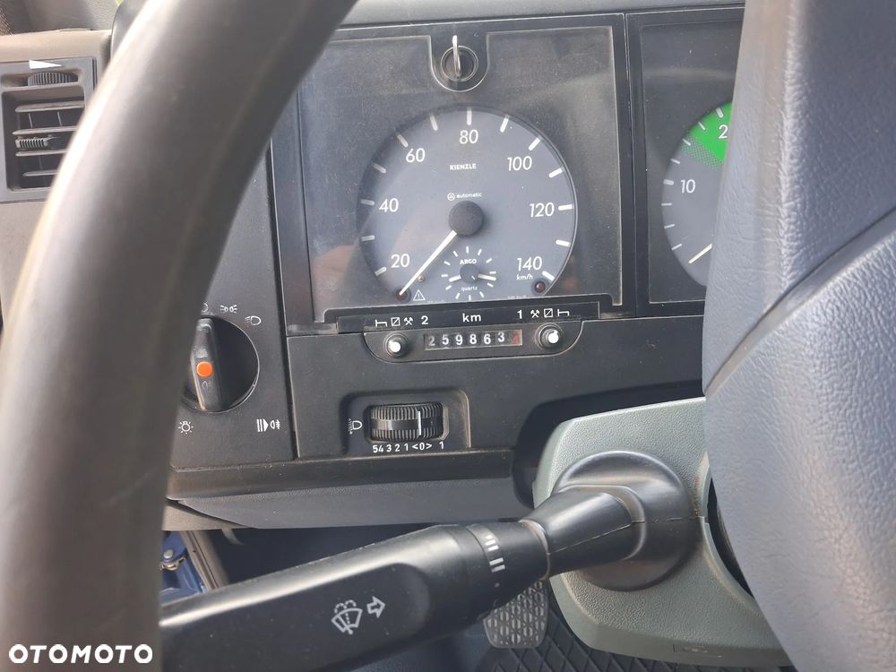 Mercedes-Benz Vario - 7