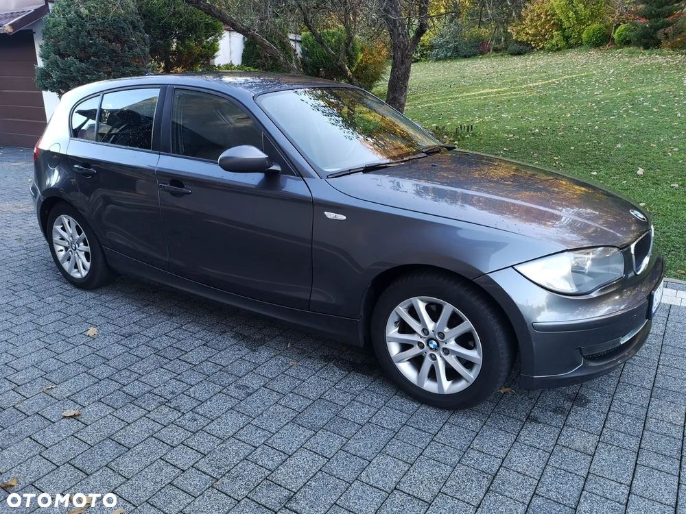 BMW Seria 1 120d DPF - 1