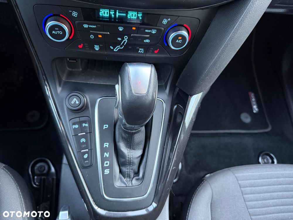 Ford Focus 1.0 EcoBoost Titanium Business - 12
