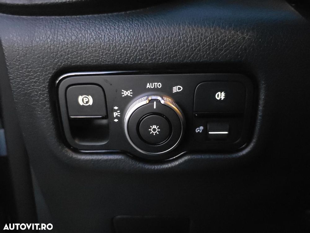 Mercedes-Benz Vito Lung 119 CDI 190CP RWD 9AT Select - 13